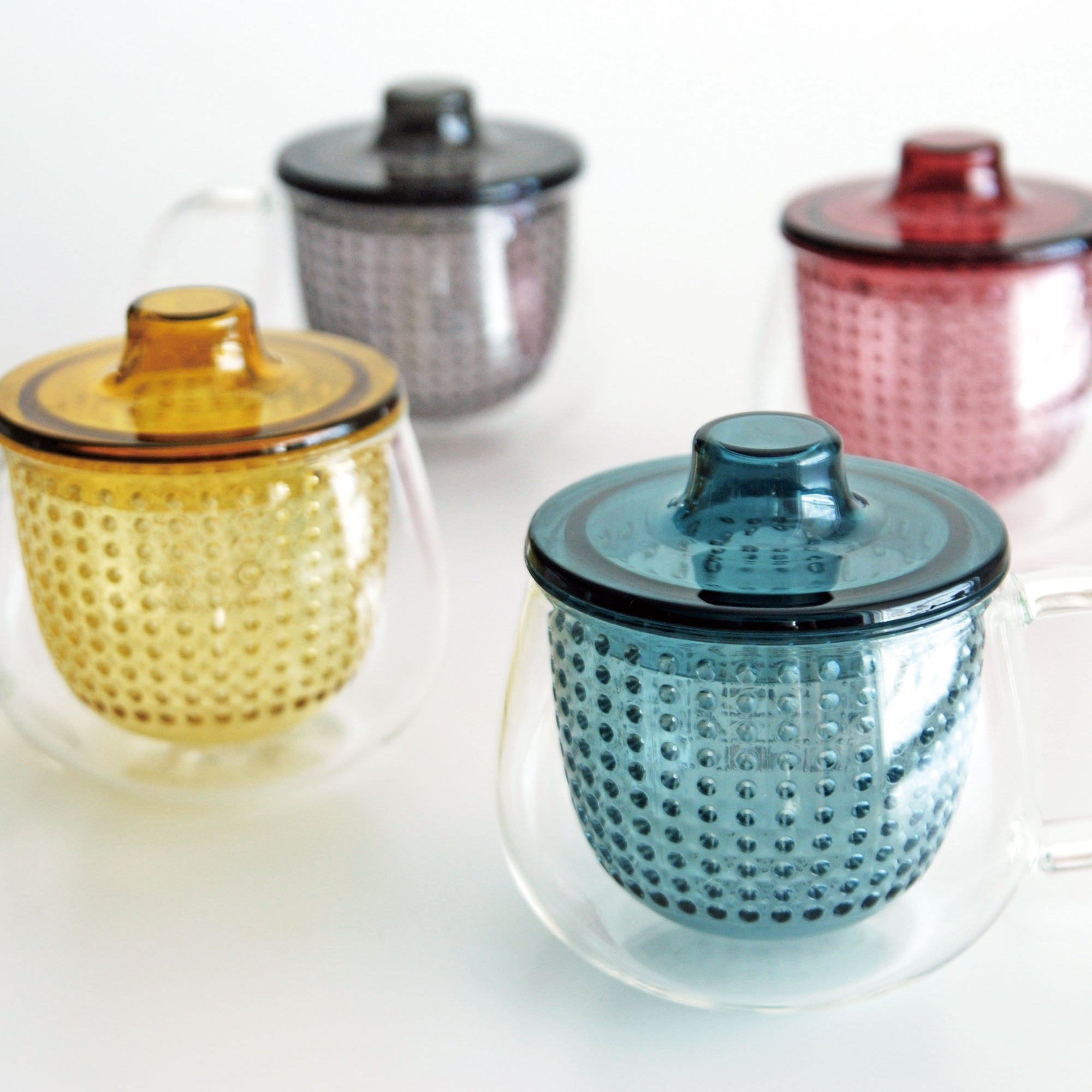 UNIMUG glass teapots in yellow, blue and red for loose leaf tea by The Rabbit Hole 